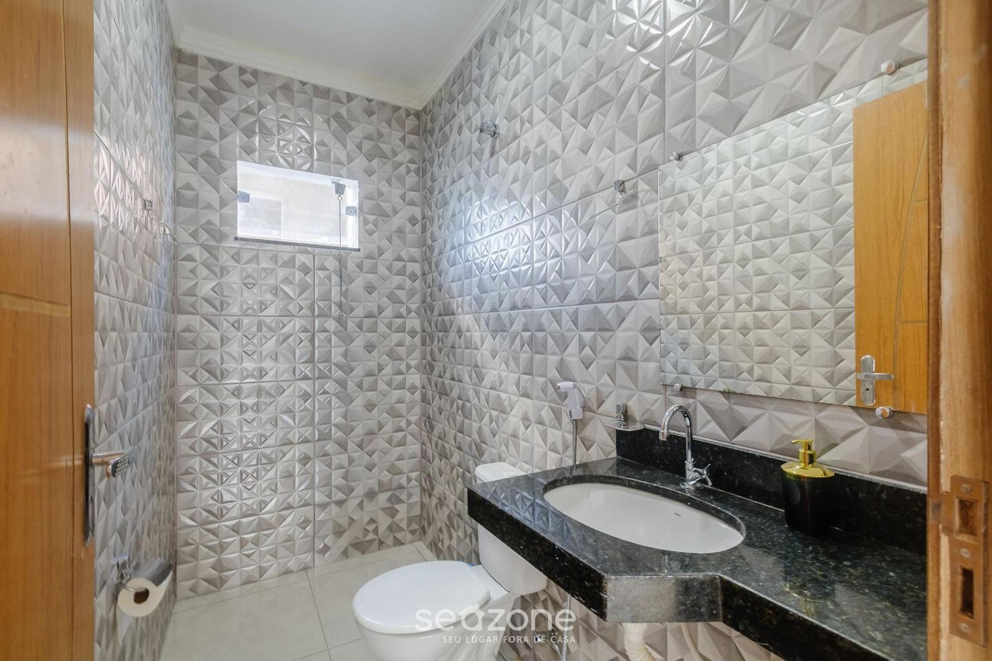 Apartamento Blv - Bem Localizado Em