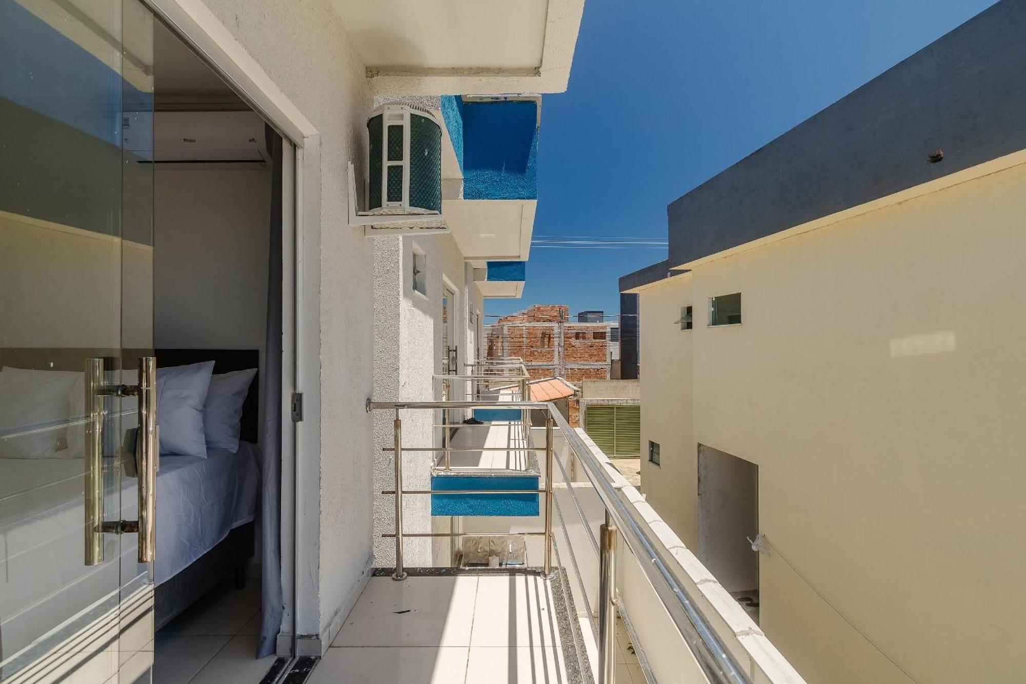 Apartamento Blv - Bem Localizado Em *
